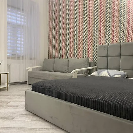 Апартаменти замарстин 14 в центрі *